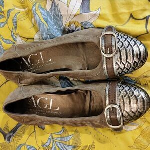 AGL tan suede ballet slipper flats silver cap toe silver buckle euc sz 39
